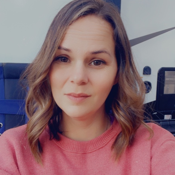 Meet ur Posher, Melissa - Picture 2 of 9